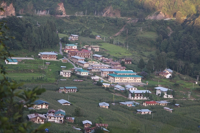 Photo: view of Muenselling Institute from Chorten